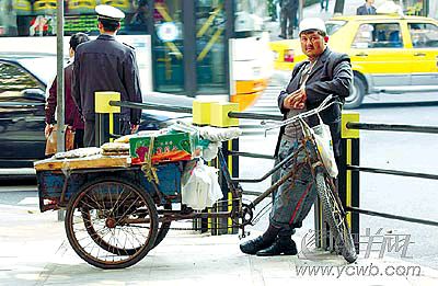 广州外乡人―新疆人：“阿凡提”牵来快乐情