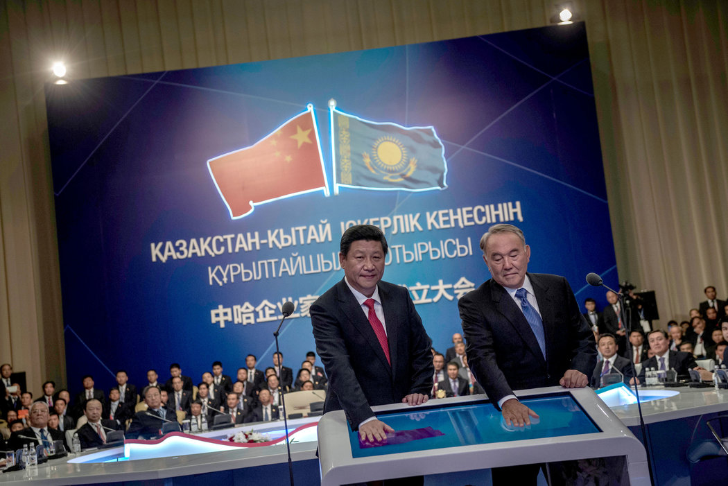 中国“西进”中亚抗衡美国新丝绸之路